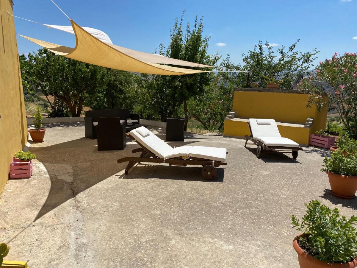 Casa Vacanze Sicilia カステルテルミニ エクステリア 写真