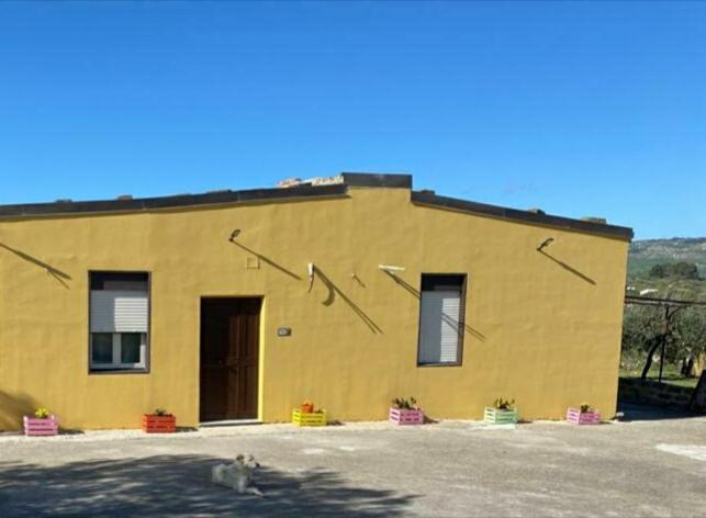 Casa Vacanze Sicilia カステルテルミニ エクステリア 写真
