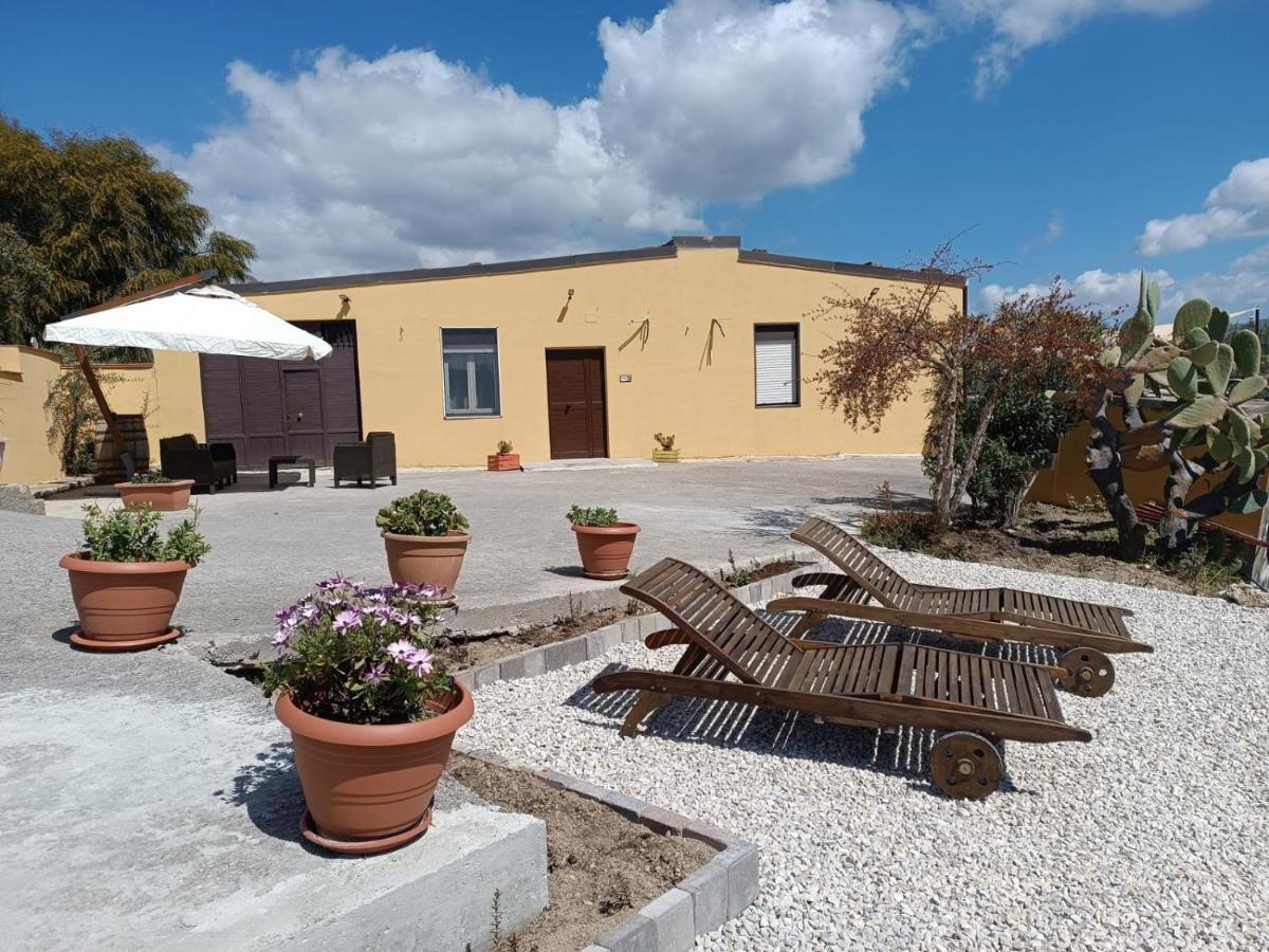 Casa Vacanze Sicilia カステルテルミニ エクステリア 写真
